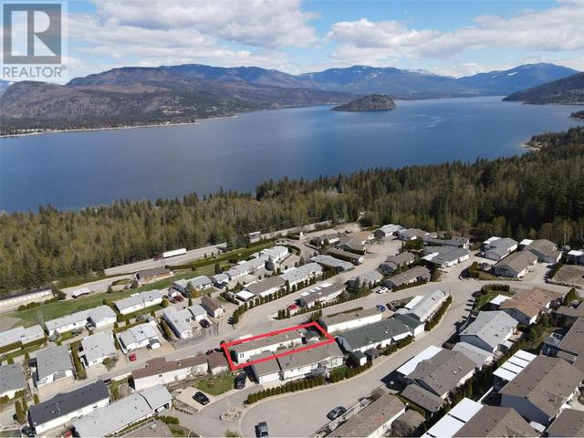 18 - 1510 Trans Canada Highway, House other with 2 bedrooms, 1 bathrooms and 3 parking in Columbia Shuswap C BC | Image 2