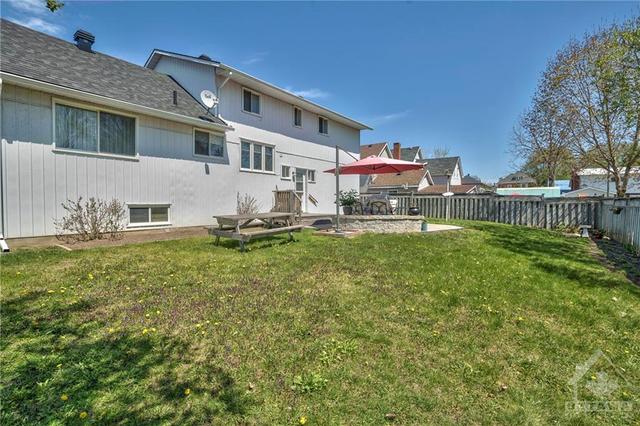 102 Ottawa Street, House detached with 3 bedrooms, 3 bathrooms and 4 parking in Arnprior ON | Image 23