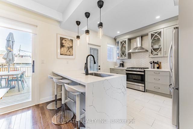 636 Gladstone Ave, House semidetached with 4 bedrooms, 3 bathrooms and 2 parking in Toronto ON | Image 5