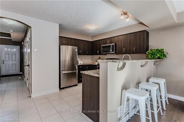 3s - 3 Summerfield Dr, Townhouse with 3 bedrooms, 4 bathrooms and 2 parking in Guelph ON | Image 3