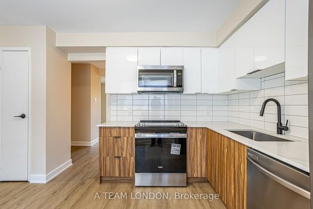 76 - 35 Waterman Ave, Townhouse with 3 bedrooms, 2 bathrooms and 2 parking in London ON | Image 7