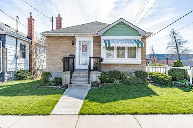 165 East 16th Street, House detached with 3 bedrooms, 1 bathrooms and 1 parking in Hamilton ON | Image 4