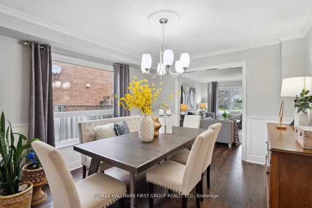 8 Bowes Garden Crt, House detached with 5 bedrooms, 4 bathrooms and 6 parking in Toronto ON | Image 33
