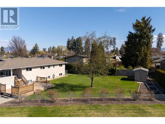 4447 Pinegrove Road, House detached with 5 bedrooms, 2 bathrooms and 4 parking in Kelowna BC | Image 55