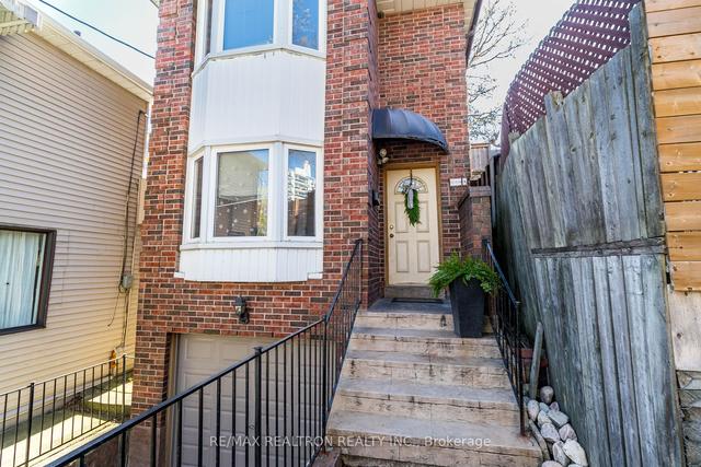 608a Northcliffe Blvd, House detached with 3 bedrooms, 2 bathrooms and 3 parking in Toronto ON | Image 12
