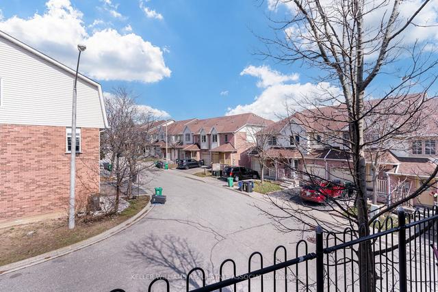 10 - 4950 Rathkeale Rd, Townhouse with 3 bedrooms, 2 bathrooms and 2 parking in Mississauga ON | Image 28