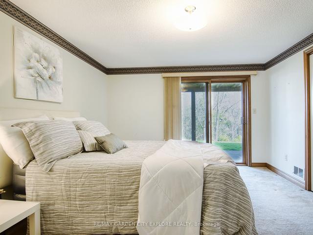 353 Pelham Rd, House detached with 3 bedrooms, 2 bathrooms and 7 parking in St. Catharines ON | Image 29