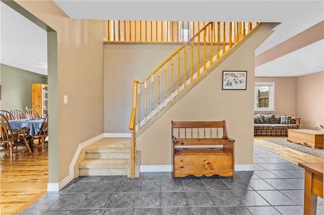 943 Newhall Drive, House detached with 4 bedrooms, 2 bathrooms and 6 parking in Kingston ON | Image 43