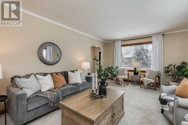 601 30 Avenue Sw, House detached with 2 bedrooms, 1 bathrooms and 1 parking in Calgary AB | Image 6