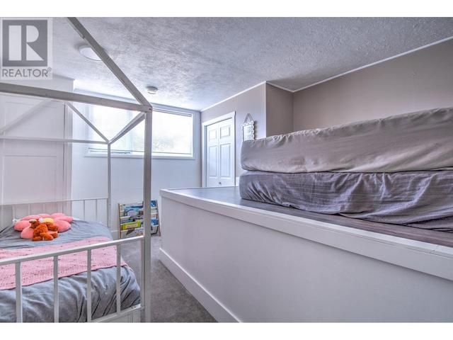 7327 Tronson Road, House detached with 3 bedrooms, 2 bathrooms and 3 parking in Vernon BC | Image 16
