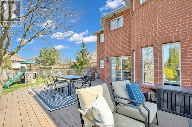 4645 Tournament Court, House detached with 6 bedrooms, 3 bathrooms and null parking in Windsor ON | Image 44