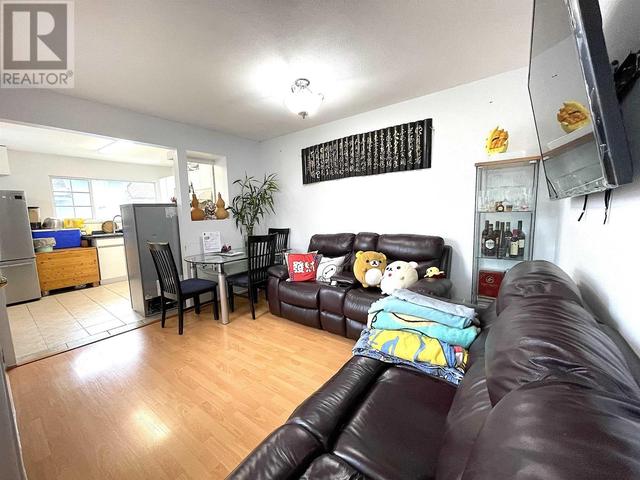 8780 Bennett Road, House attached with 3 bedrooms, 3 bathrooms and 2 parking in Richmond BC | Image 7
