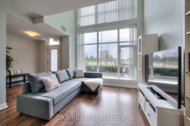 6 - 11 Town Centre Crt, Townhouse with 2 bedrooms, 2 bathrooms and 1 parking in Toronto ON | Image 6