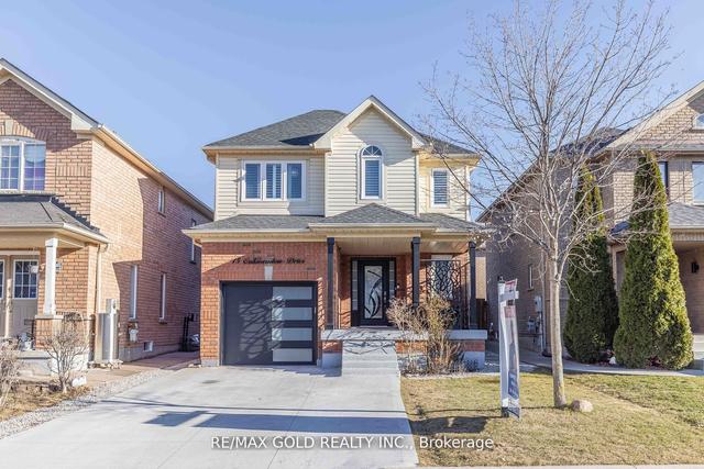 15 Oakmeadow Dr N, House detached with 3 bedrooms, 4 bathrooms and 5 parking in Brampton ON | Image 1