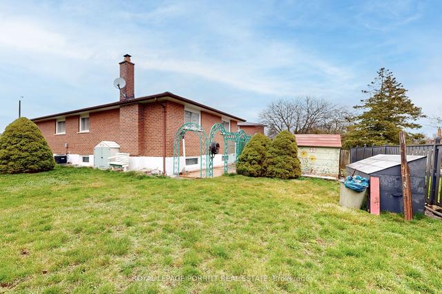 2526 Cynara Rd, House detached with 3 bedrooms, 2 bathrooms and 4 parking in Mississauga ON | Image 37