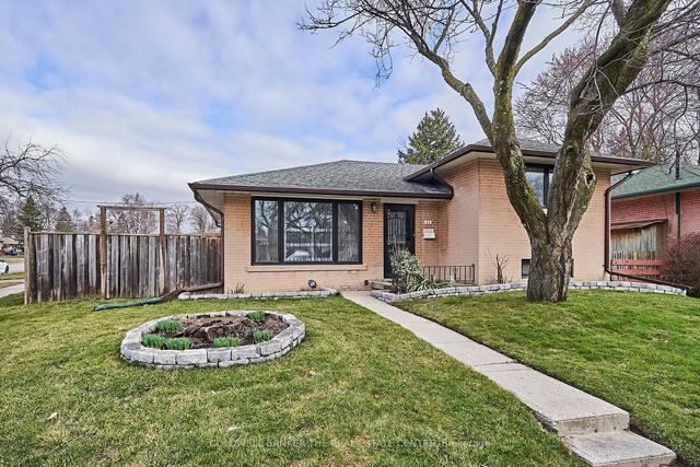 22 Wildlark Dr, House detached with 3 bedrooms, 2 bathrooms and 4 parking in Toronto ON | Image 12