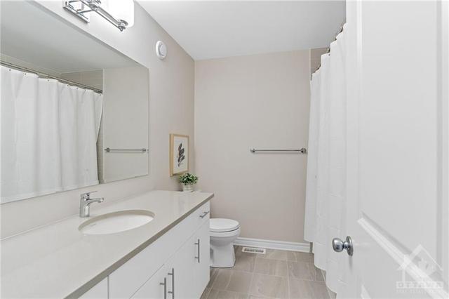 165 Angelonia Crescent, Townhouse with 3 bedrooms, 3 bathrooms and 2 parking in Ottawa ON | Image 19