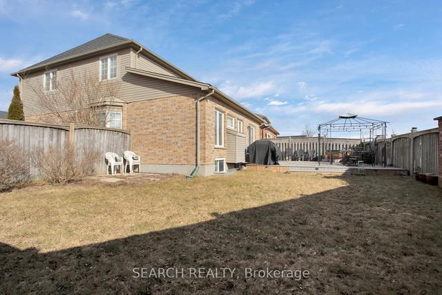 342 South Leaksdale Circ, House detached with 3 bedrooms, 4 bathrooms and 6 parking in London ON | Image 22
