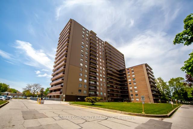 911 - 180 Markham Rd, Condo with 3 bedrooms, 2 bathrooms and 1 parking in Toronto ON | Image 17