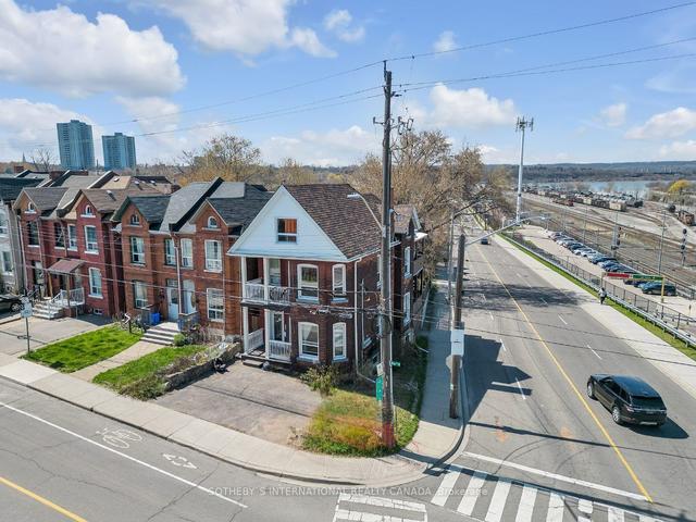 301 Bay St N, House detached with 1 bedrooms, 3 bathrooms and 0 parking in Hamilton ON | Image 18
