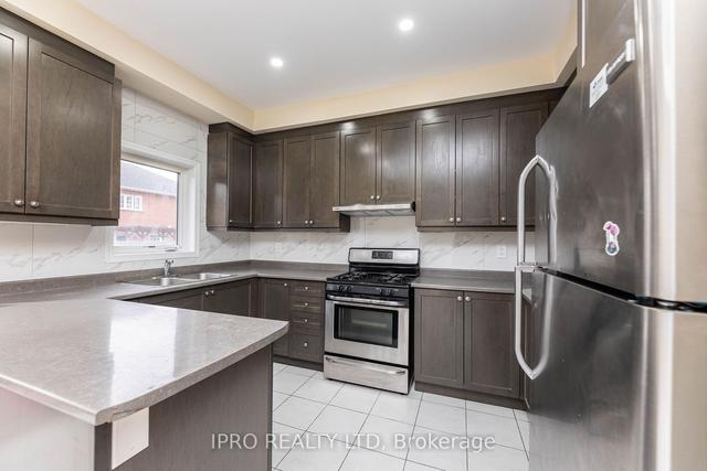 914 Francine Cres, House semidetached with 3 bedrooms, 3 bathrooms and 2 parking in Mississauga ON | Image 24