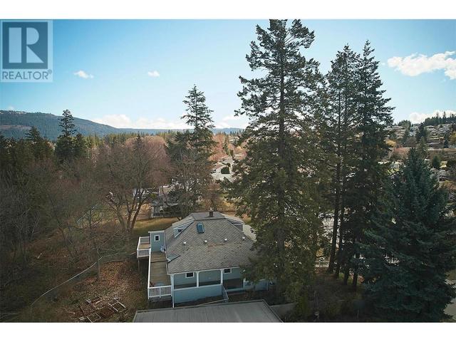 1651 2nd Avenue Ne, House detached with 4 bedrooms, 2 bathrooms and null parking in Salmon Arm BC | Image 51