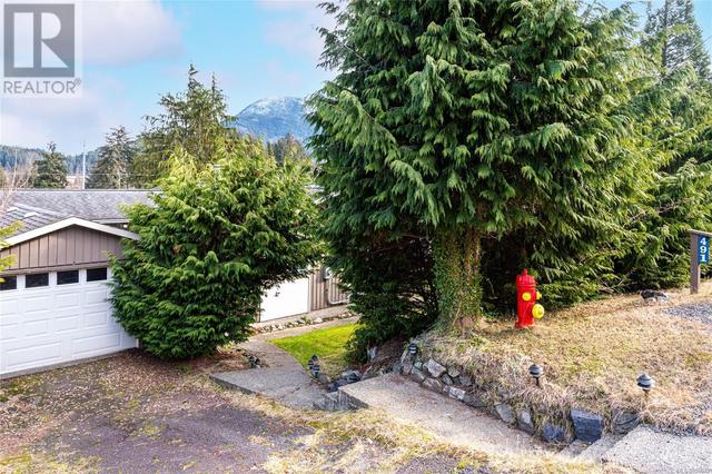 491 Macmillan Dr, House detached with 4 bedrooms, 3 bathrooms and 4 parking in Sayward BC | Image 1