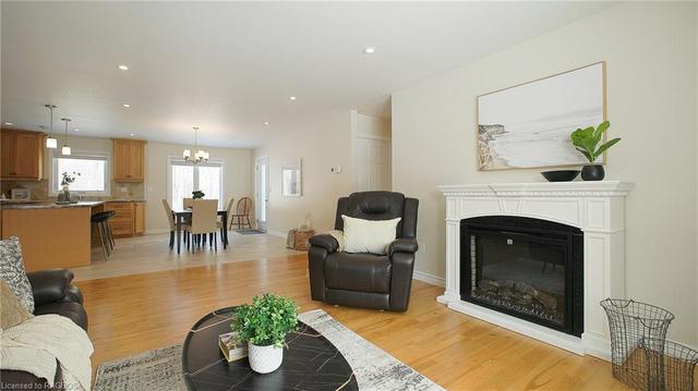 105 Forest Creek Trail, House detached with 3 bedrooms, 2 bathrooms and 8 parking in West Grey ON | Image 29