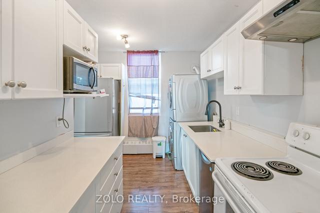 537 - 350 Quigley Rd, Condo with 3 bedrooms, 1 bathrooms and 1 parking in Hamilton ON | Image 2