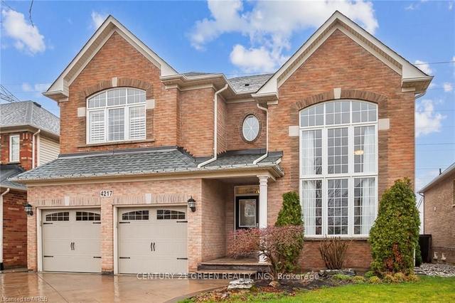 4217 Amaletta Cres, House detached with 4 bedrooms, 5 bathrooms and 7 parking in Burlington ON | Image 1