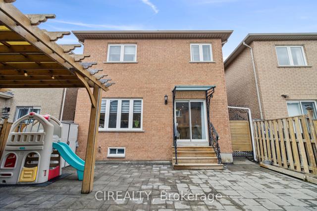 71 Bentoak Cres, House detached with 4 bedrooms, 4 bathrooms and 4 parking in Vaughan ON | Image 35