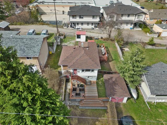 632 10th Avenue, House detached with 3 bedrooms, 2 bathrooms and 6 parking in Castlegar BC | Image 38