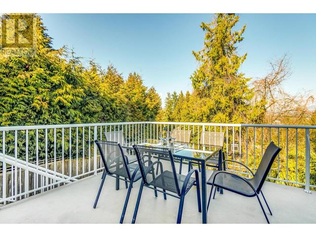 3047 Daybreak Avenue, House detached with 4 bedrooms, 4 bathrooms and 6 parking in Coquitlam BC | Image 19