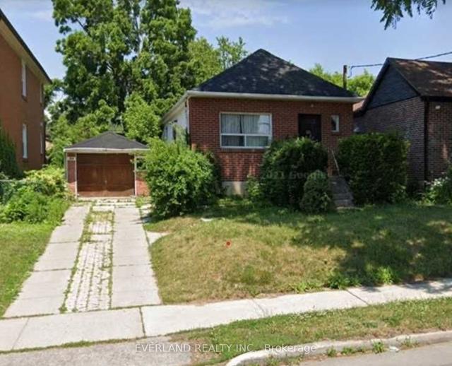38 Ranee Ave, House detached with 2 bedrooms, 2 bathrooms and 4 parking in Toronto ON | Image 8