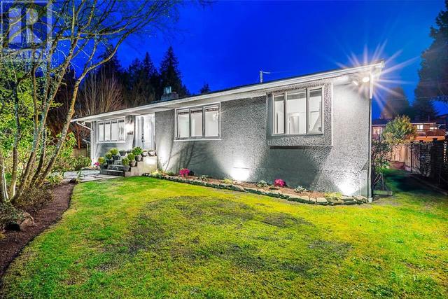 4093 W 41st Avenue, House detached with 4 bedrooms, 2 bathrooms and null parking in Vancouver BC | Image 1