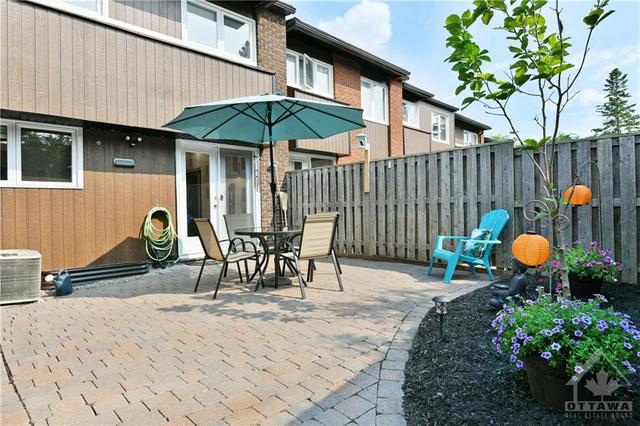 105 - 1900 Marquis Avenue, Townhouse with 3 bedrooms, 2 bathrooms and 1 parking in Ottawa ON | Image 24