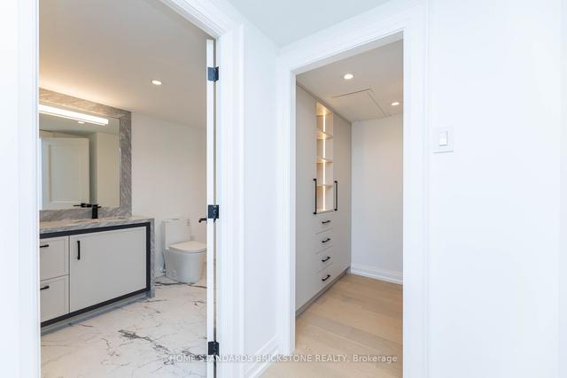805 - 61 St Clair Ave W, Condo with 2 bedrooms, 2 bathrooms and 2 parking in Toronto ON | Image 17