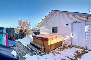 153 Hidden Ranch Road Nw, House detached with 3 bedrooms, 2 bathrooms and 2 parking in Calgary AB | Image 28