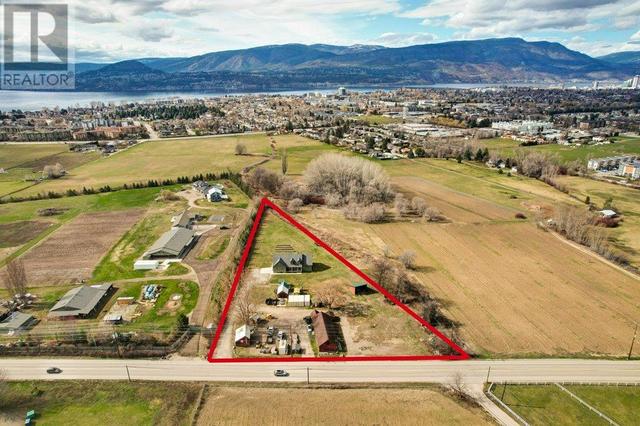 3550 Benvoulin Road, House detached with 4 bedrooms, 3 bathrooms and 6 parking in Kelowna BC | Image 11