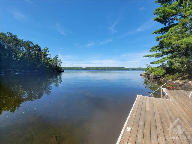 890 Mazinaw Lake, House detached with 4 bedrooms, 2 bathrooms and 1 parking in Addington Highlands ON | Image 13