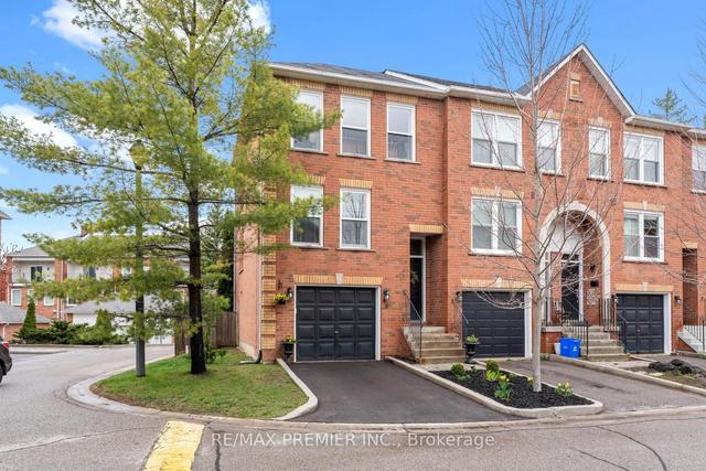 46 Wyatt Lane, Townhouse with 3 bedrooms, 2 bathrooms and 2 parking in Aurora ON | Image 12