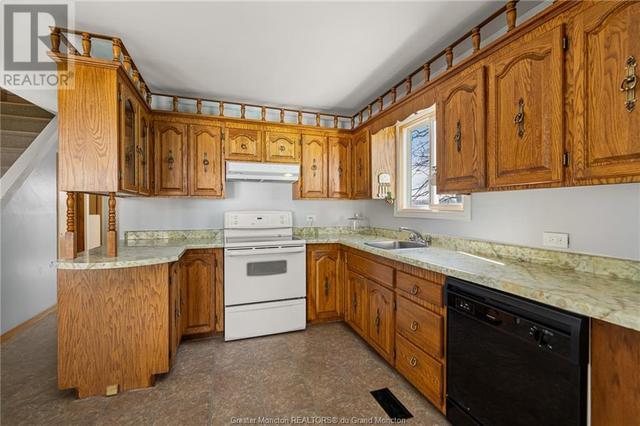 39 Appleton St, House detached with 4 bedrooms, 1 bathrooms and null parking in Dieppe NB | Image 7