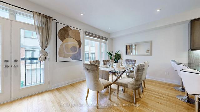 22 Teasel Way, House attached with 4 bedrooms, 5 bathrooms and 3 parking in Markham ON | Image 2