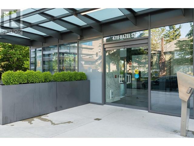 1807 - 4711 Hazel Street, Condo with 1 bedrooms, 1 bathrooms and 1 parking in Burnaby BC | Image 2