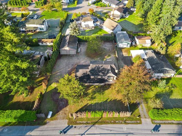 5697 248 Street, House detached with 4 bedrooms, 3 bathrooms and 10 parking in Langley BC | Image 40