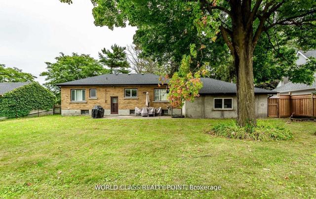 485 Rebecca St, House detached with 3 bedrooms, 2 bathrooms and 10 parking in Oakville ON | Image 3