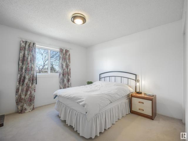 1052 106 St Nw, House attached with 3 bedrooms, 1 bathrooms and 2 parking in Edmonton AB | Image 22