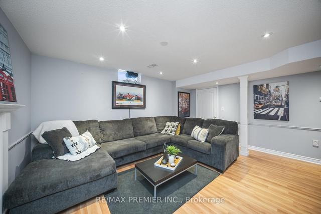 104 Monterey Rd, House detached with 3 bedrooms, 4 bathrooms and 4 parking in Vaughan ON | Image 24