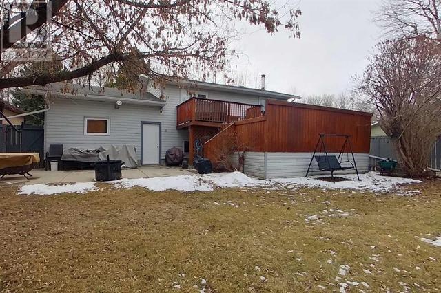 908 14 Avenue Se, House detached with 4 bedrooms, 2 bathrooms and 5 parking in Slave Lake AB | Image 1
