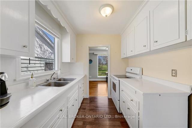 53 Saint Margarets Rd, House detached with 2 bedrooms, 1 bathrooms and 11 parking in Hamilton ON | Image 23